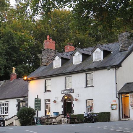 The Bryntirion Inn Llandderfel Ngoại thất bức ảnh