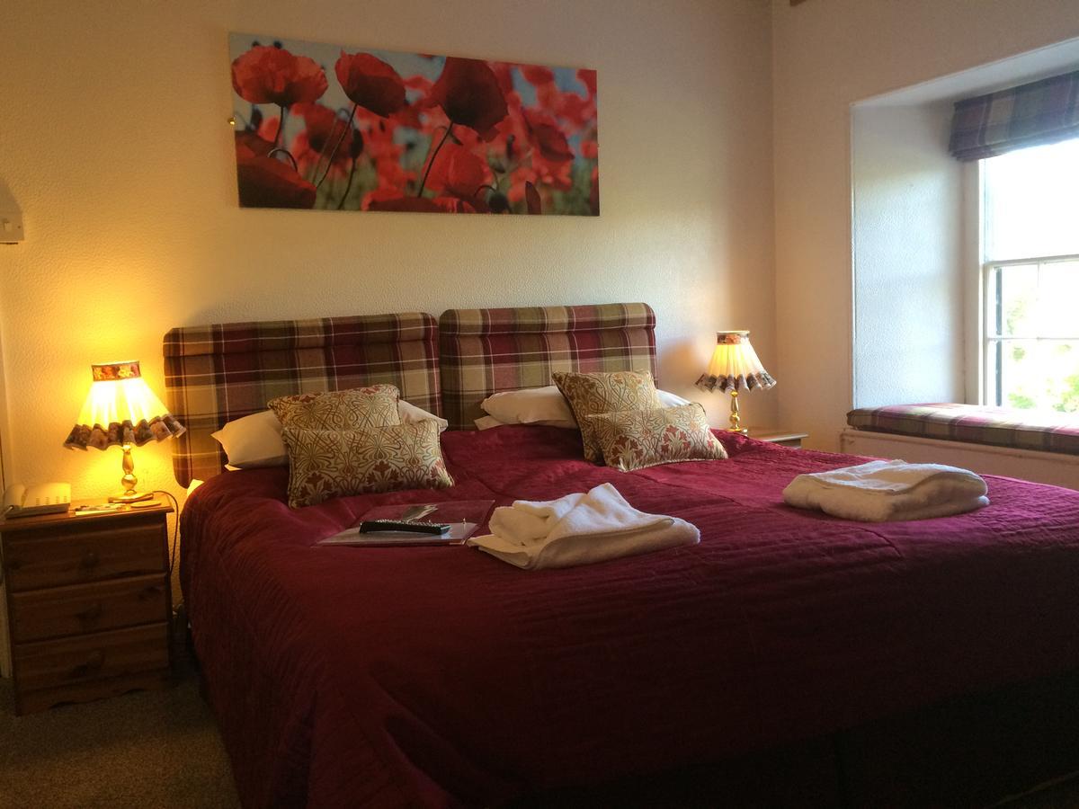 The Bryntirion Inn Llandderfel Ngoại thất bức ảnh